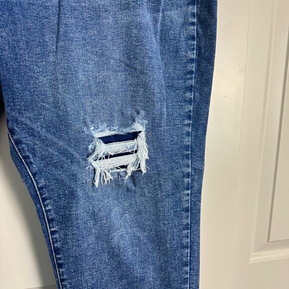 A.n.a. Distressed High Rise Straight Jeans 22W - Picture 4 of 9